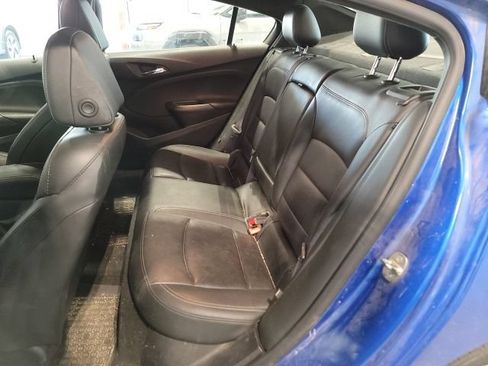 Used 2017 Chevrolet Cruze Premier FWD image 13