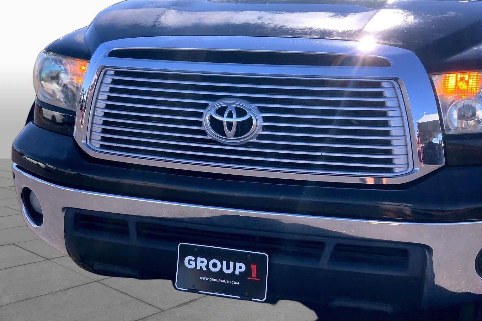 Used 2012 Toyota Tundra Limited w/ Platinum Pkg AWD/4WD image 29
