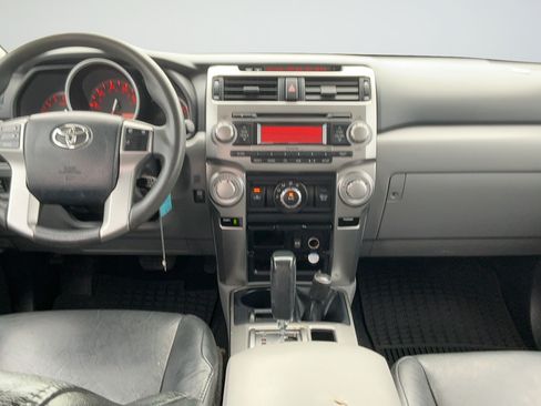 Used 2010 Toyota 4Runner SR5 w/ Convenience Pkg AWD/4WD image 7
