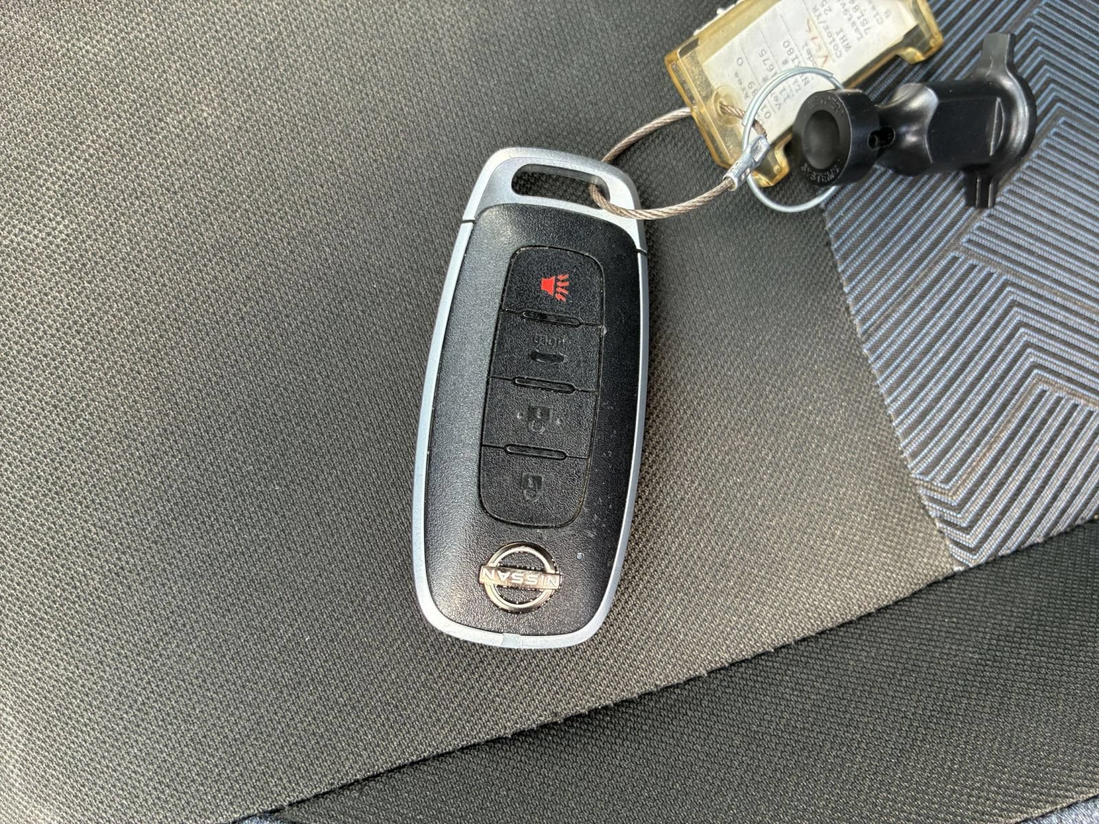 Used 2025 Nissan Versa SV FWD image 20