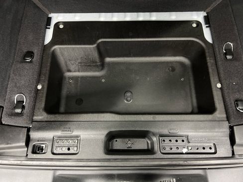 Used 2024 Jeep Wrangler Sport S image 12