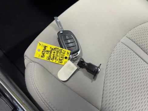 Used 2018 Hyundai Sonata SE FWD image 24