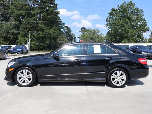 Used 2013 Mercedes-Benz E 350 BlueTEC Sedan image 4