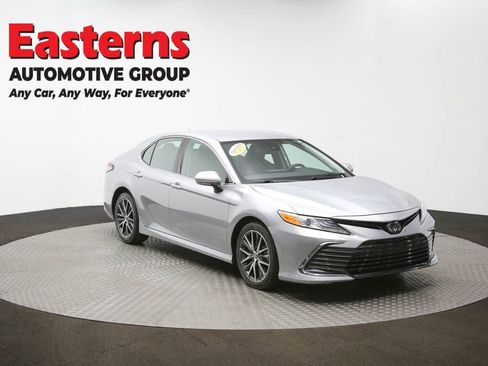 Used 2024 Toyota Camry XLE FWD image 50