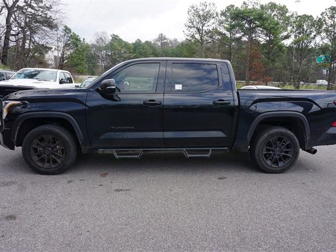 Used 2023 Toyota Tundra SR5 w/ SR5 Convenience Package image 18