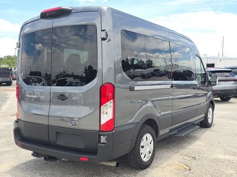Used 2025 Ford Transit 350 XLT RWD image 5