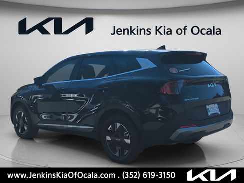 New 2026 Kia Sportage LX w/ LX Convenience Package FWD image 5