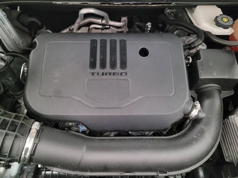 Used 2022 GMC Acadia SLE FWD image 30