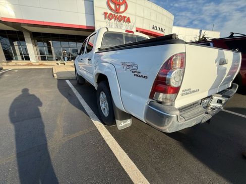 Used 2011 Toyota Tacoma 4x4 Double Cab w/ TRD Off-Road Pkg w/JBL Audio image 6