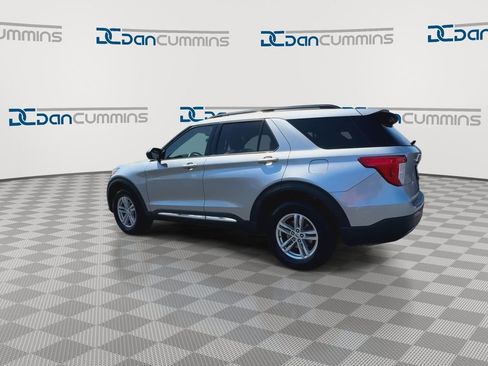 Used 2021 Ford Explorer XLT w/ Equipment Group 202A image 6