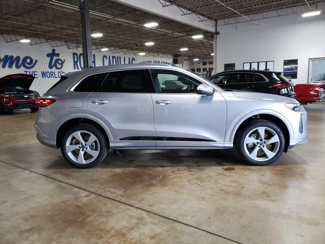 New 2026 Audi Q5 Premium Plus AWD/4WD image 2