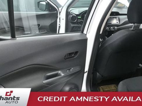 Used 2024 Nissan Kicks S FWD image 19