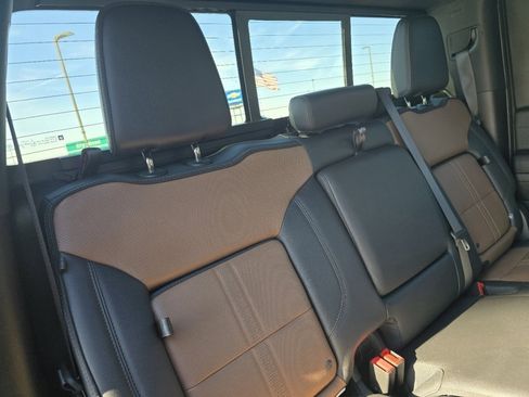 Certified 2024 Chevrolet Silverado 3500 High Country w/ High Country Premium Package image 19