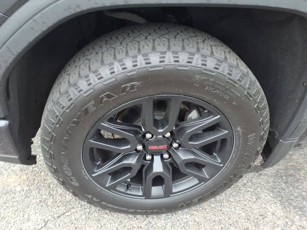 Used 2024 GMC Sierra 1500 Elevation AWD/4WD image 9