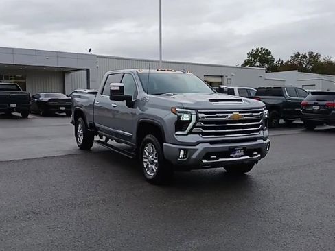 Certified 2025 Chevrolet Silverado 2500 High Country w/ High Country Premium Package image 2