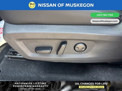 New 2025 Nissan Murano SL image 12