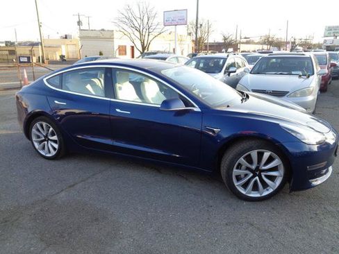Used 2018 Tesla Model 3 RWD image 10