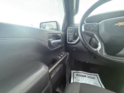 Used 2021 Chevrolet Silverado 1500 LT RWD image 31