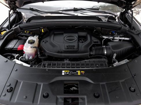 Used 2022 Jeep Grand Cherokee Summit image 7