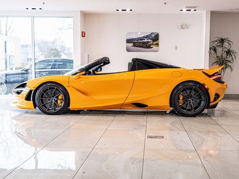 Used 2026 McLaren 750S Spider image 7
