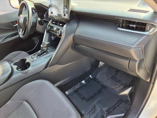 Used 2021 Toyota Venza LE AWD/4WD image 20
