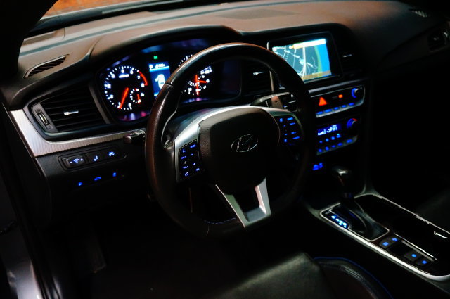 Used 2019 Hyundai Sonata Limited FWD image 12