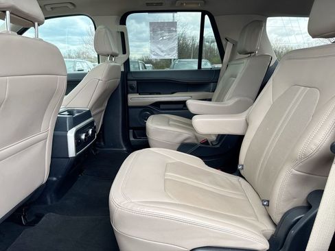 Used 2024 Ford Expedition Limited AWD/4WD image 24