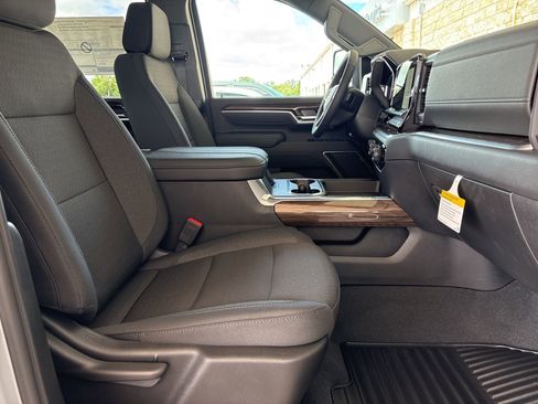 New 2026 Chevrolet Silverado 2500 LT w/ Texas Edition AWD/4WD image 17