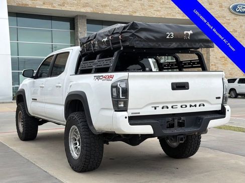 Used 2020 Toyota Tacoma TRD Off-Road w/ Technology Package image 10