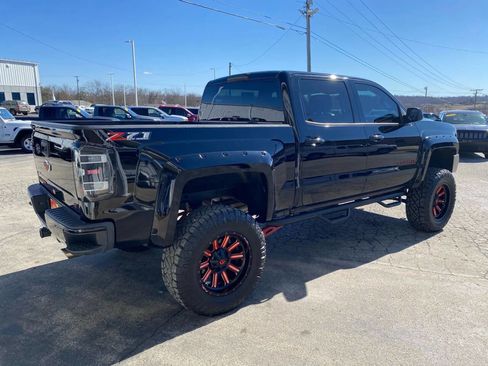 Used 2018 Chevrolet Silverado 1500 LT w/ All Star Edition AWD/4WD image 5