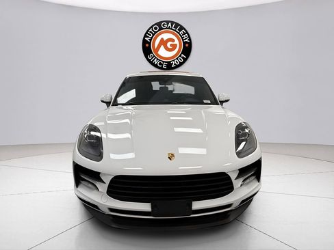 Used 2020 Porsche Macan AWD/4WD image 2