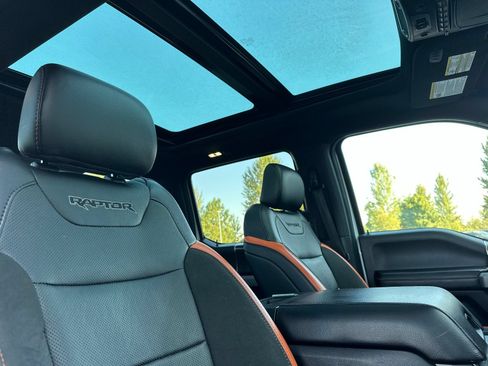 Used 2018 Ford F150 Raptor w/ Equipment Group 802A Luxury AWD/4WD image 15