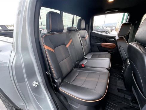 Used 2025 GMC Canyon AT4 image 28