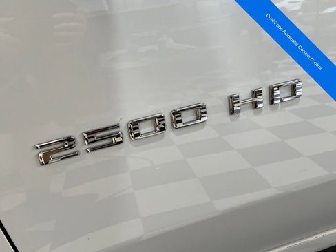 Used 2024 Chevrolet Silverado 2500 LT image 11