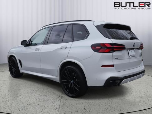 Used 2024 BMW X5 M60i image 5