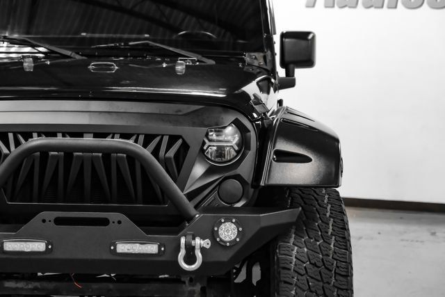 Used 2015 Jeep Wrangler Unlimited Sahara w/ Connectivity Group AWD/4WD image 44