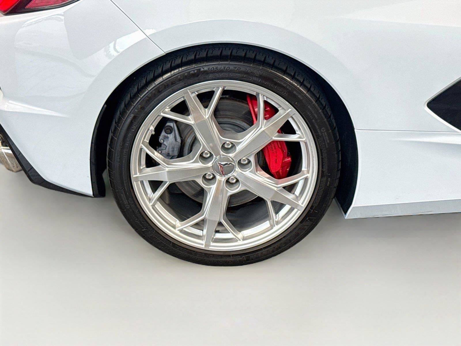 Used 2021 Chevrolet Corvette Stingray Preferred Cpe w/ Z51 Performance Package RWD image 33