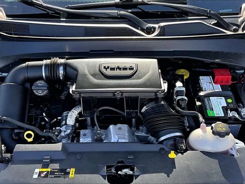 Used 2024 Jeep Compass Limited image 31