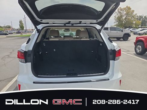 Used 2022 Lexus RX 350L Luxury w/ Cold Weather Package (CT) AWD/4WD image 16
