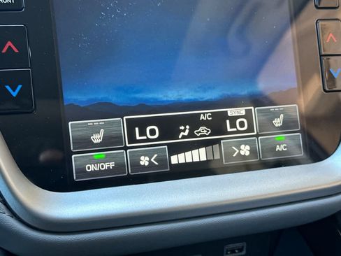 Certified 2025 Subaru Outback Premium w/ Popular Package #1A AWD/4WD image 20