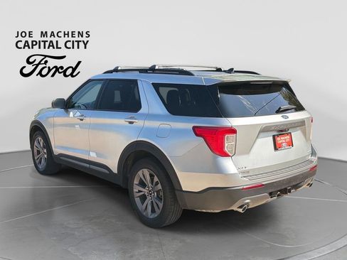 Used 2023 Ford Explorer XLT w/ Equipment Group 202A AWD/4WD image 41