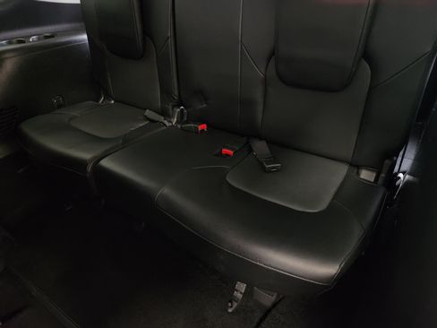Used 2022 Nissan Armada SV AWD/4WD image 31