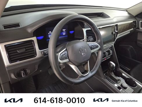 Used 2022 Volkswagen Atlas SE w/ Panoramic Sunroof Package AWD/4WD image 17