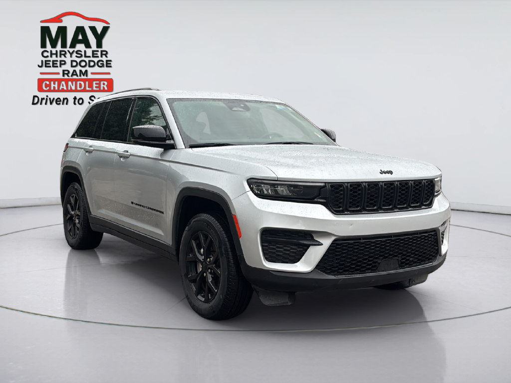 Used 2024 Jeep Grand Cherokee Altitude AWD/4WD image 1