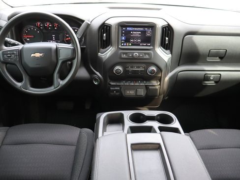 Certified 2024 Chevrolet Silverado 2500 Custom w/ Custom Convenience Package AWD/4WD image 19