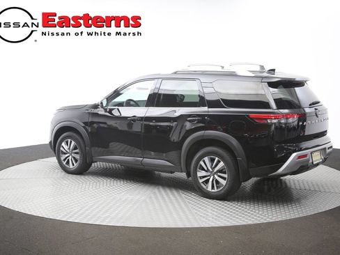 Used 2023 Nissan Pathfinder SL AWD/4WD image 63