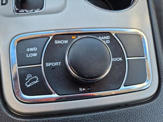 Used 2015 Jeep Grand Cherokee Limited AWD/4WD image 29