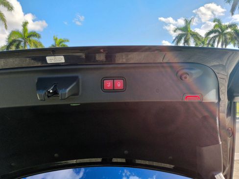 Used 2023 Mercedes-Benz S 500 S 500 4MATIC Sedan 4D image 50