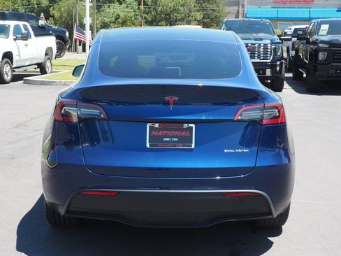 Used 2024 Tesla Model Y Long Range AWD/4WD image 6