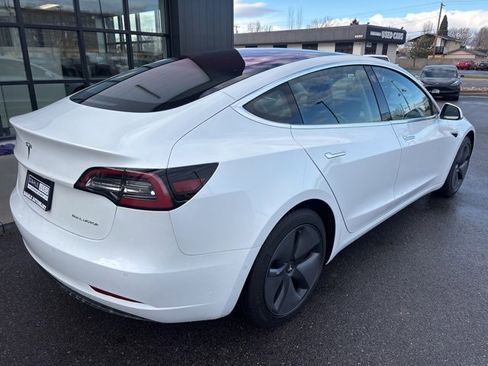 Used 2019 Tesla Model 3 Long Range image 9